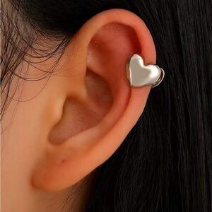 1pc Heart Decor Ear Cuff